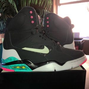 🔥Nike Air Command Force “David Robinson’s”💦